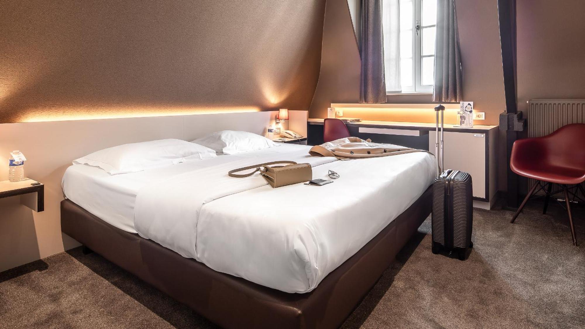 Hotel Navarra 4*