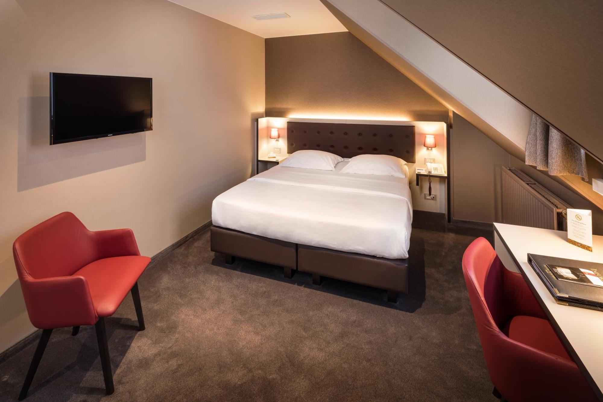 Navarra 4* Brugge